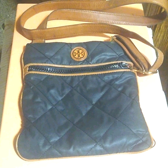 Tory Burch Crossboby Bag - Picture 2 of 10